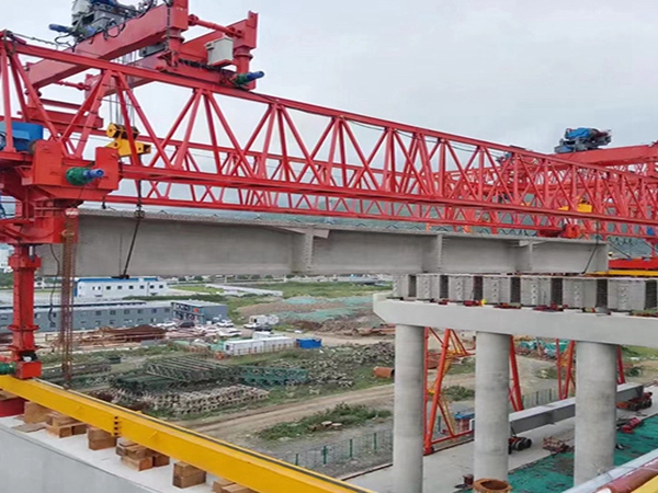 40-180T自平衡过跨架桥机 40-180T自平衡过跨架桥机